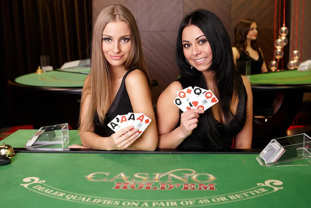 Tampilan ruang meja kasino live SPIN89 dengan suasana dealer
