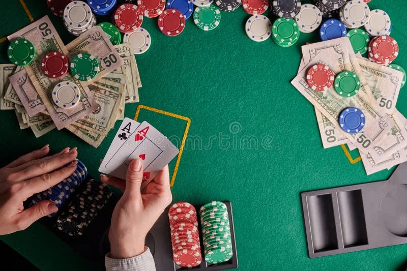 Meja kartu digital untuk pengalaman kasino SPIN89